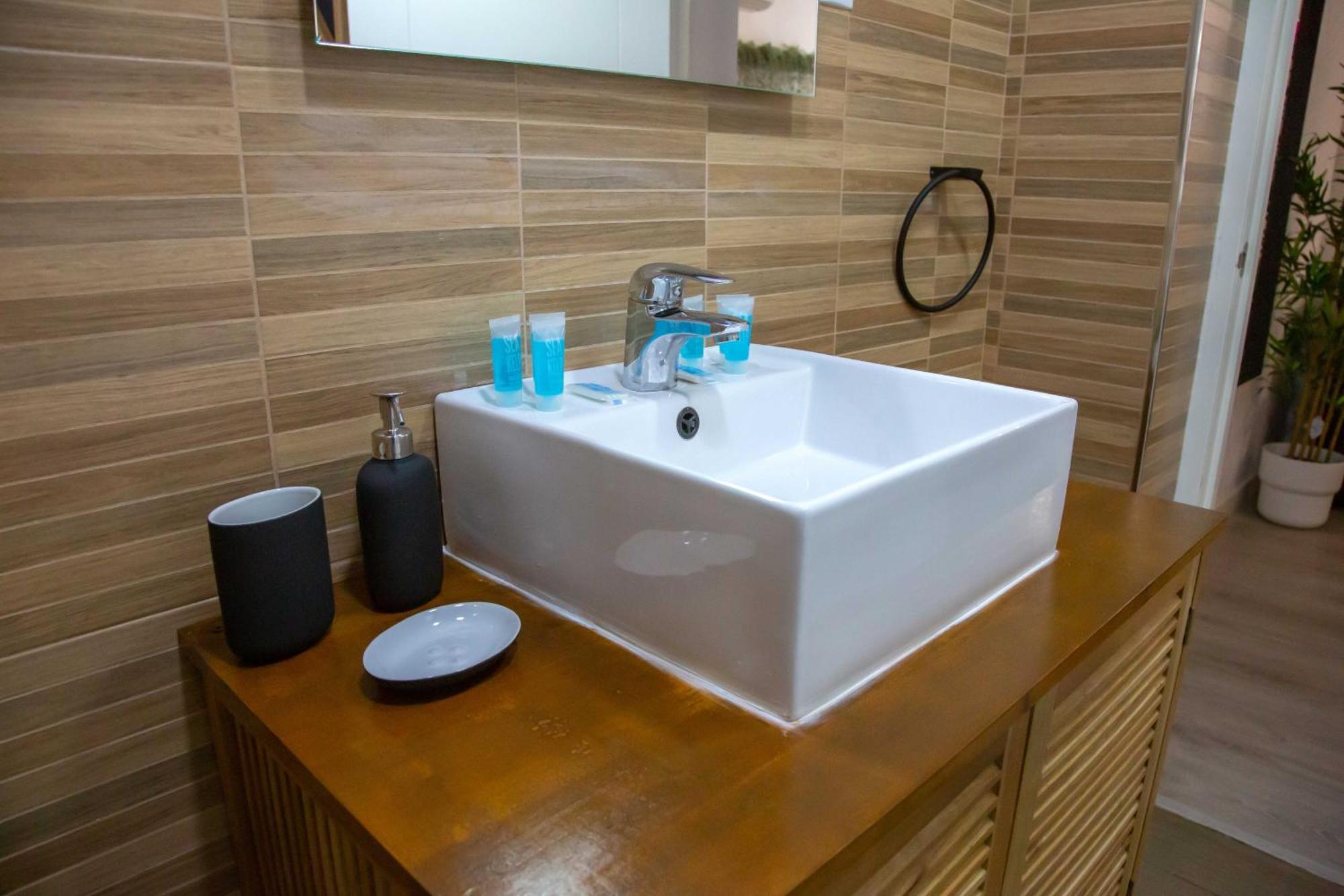 Centro Apartment Lagunillas Malaga Bagian luar foto