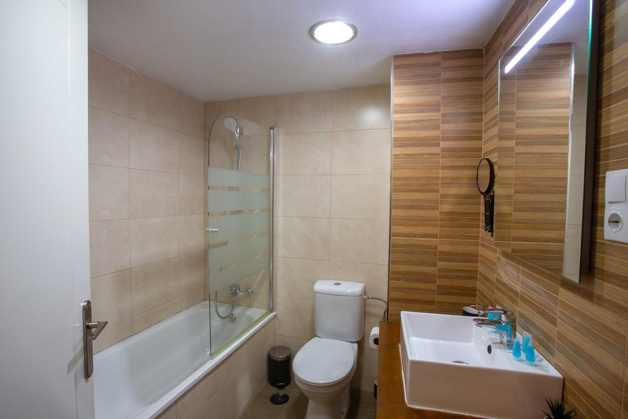 Centro Apartment Lagunillas Malaga Bagian luar foto
